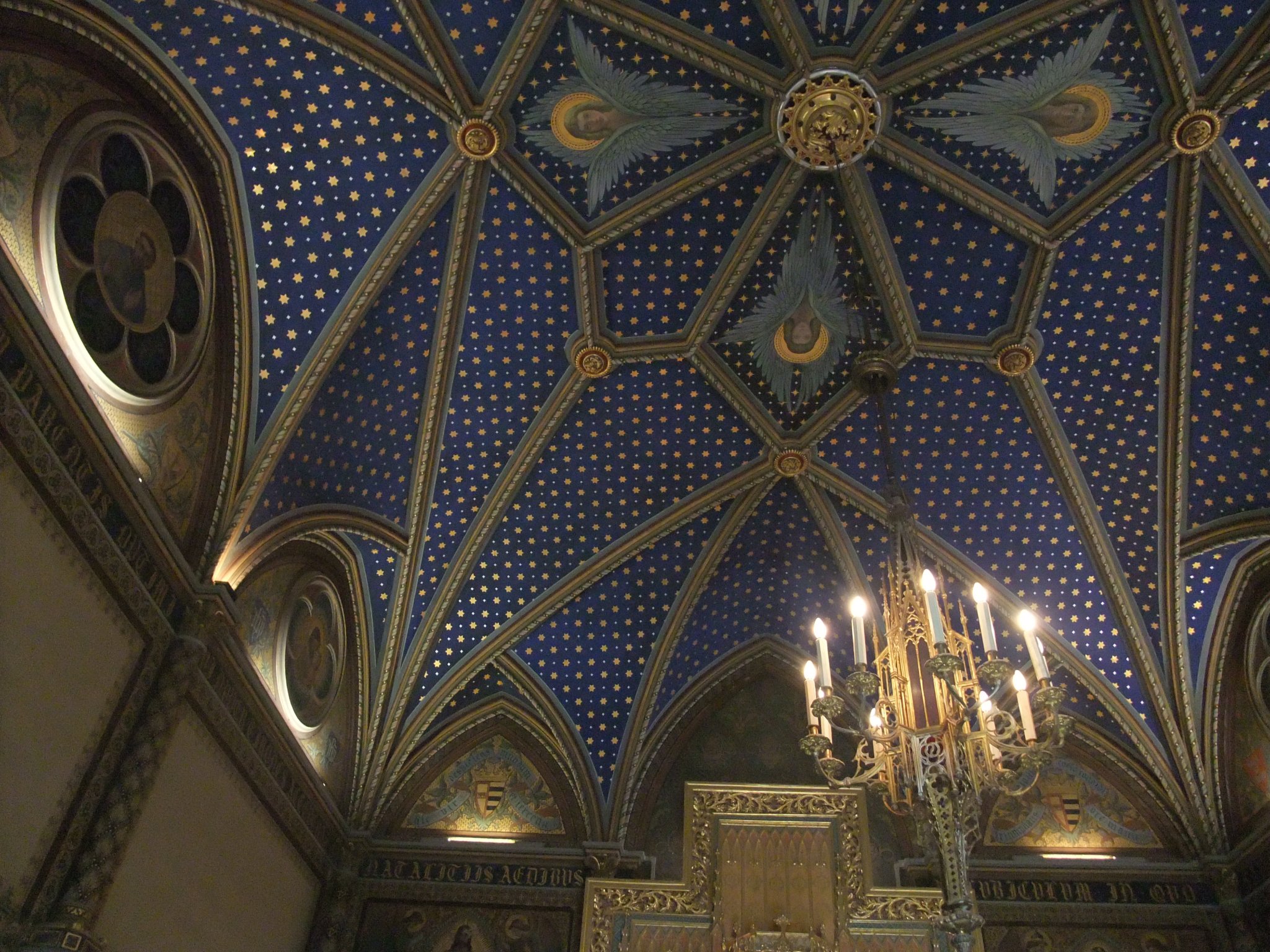 公爵宮殿内部の天井