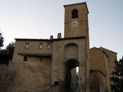 城塞の入口。「Porta del Cassero」