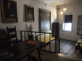 小ぢんまりとしたきれいな家です。