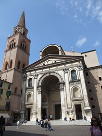 教会正面 教会正面