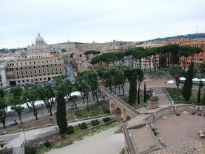 サン・ピエトロまで続くパセット.jpg サン・ピエトロまで続くパセット.jpg