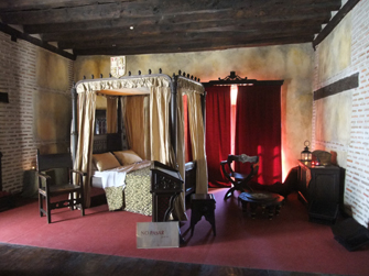 再現されているイサベラの寝室。